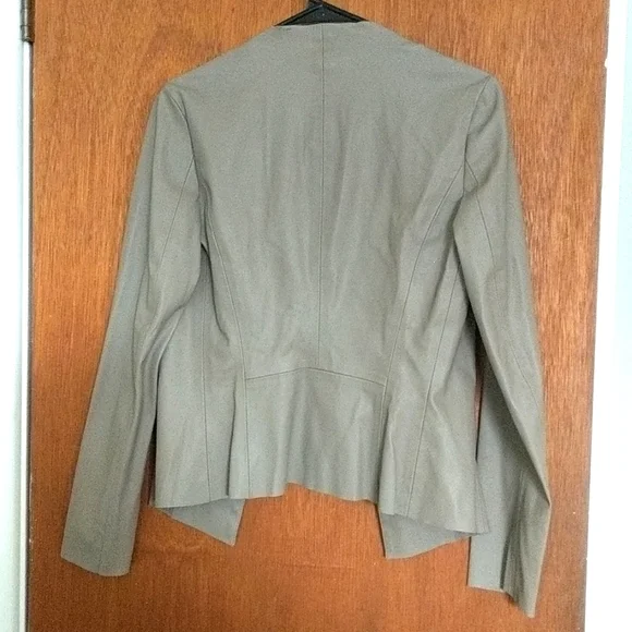 Zara Basic Collection Blazer Style Jacket.  Excellent Condition, Size S. - Picture 4 of 6